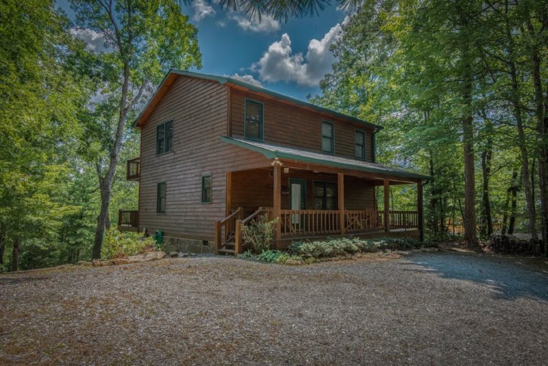 Hooker S Hideaway Blue Ridge Cabin Rental Ocoee River Cabin Rental