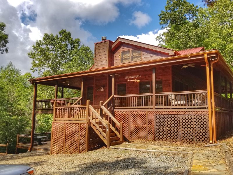 Snuggled Inn Is A Luxury Blue Ridge Cabin Rental
