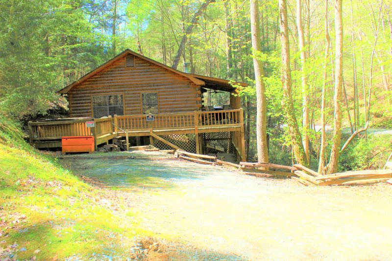 Bear Pause Hot Tub Creek Front Wifi Pet Friendly