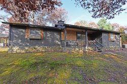 Campfire Creek Cottage-Hot Tub-wifi-firepit 