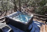 Cardinal Creek-Hot Tub