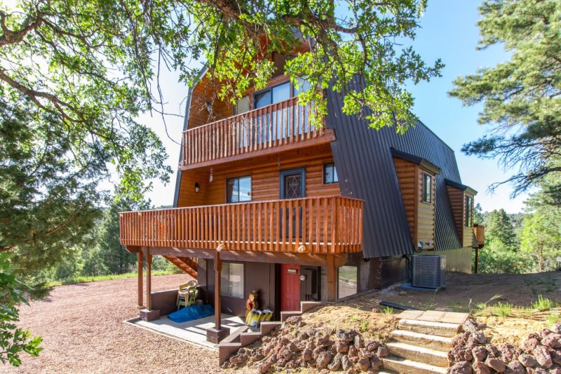 Oak Grove Cabin Central To The National Parks