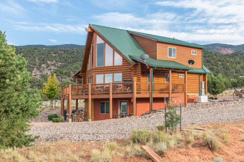 Red Canyon Circle Private Cabin Near Brian Head Sleeps 24 In