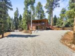 Mellow Meadows, Private Cabin in wooded setting, 3bdrm/2bath with fireplace and fire pit in Duck Creek Village
