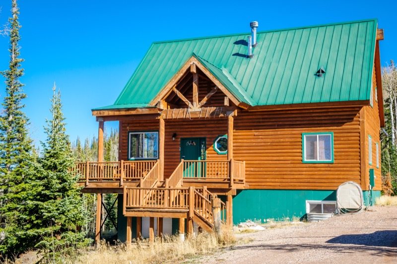 Brian Head Snowmobiling Cabin Chalet Snow Skiing Snowboarding