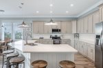 Spacious kitchen 