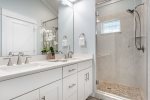 King master suite private-ensuite