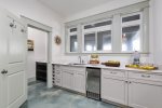 Ground floor kitchenette
