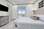 2nd floor king bedroom