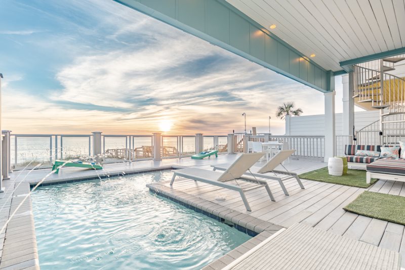 High Tide Holiday Beach Rentals