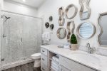 Connecting en suite with walk-in shower