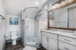 Connecting bathroom with walk-in shower