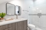 1st Floor Twin Bunk Bathroom