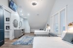 4th Floor Bedroom with 2 Queen Beds, Street View