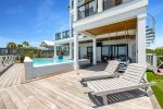 Perfect poolside retreat