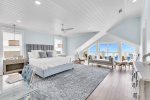 4th Floor King Master Suite
