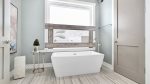 King master en-suite bathroom with soaking tub