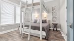 2nd Floor Full over Queen Bunks sleeps 4