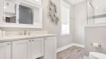 4th Floor Streetside Multi-Twin Bedroom Ensuite