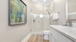 3rd Floor Beachfront King Private Ensuite