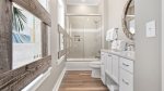 3rd Floor Street Side King Private Ensuite