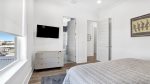 3rd floor king room street view