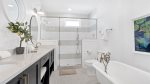4th floor king master suite bathroom