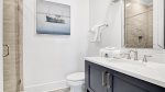 2nd floor king bathroom