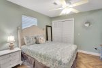 1st floor queen bedroom
