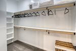 Mastersuite bedroom closet