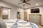 Master Suite with En Suite Bathroom