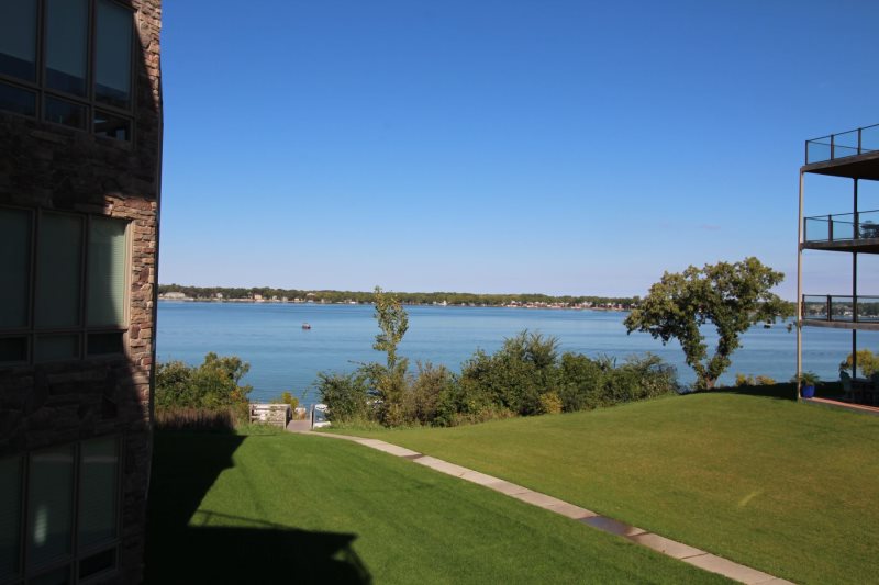 Okoboji Vacation Rentals Bridges Bay Resort