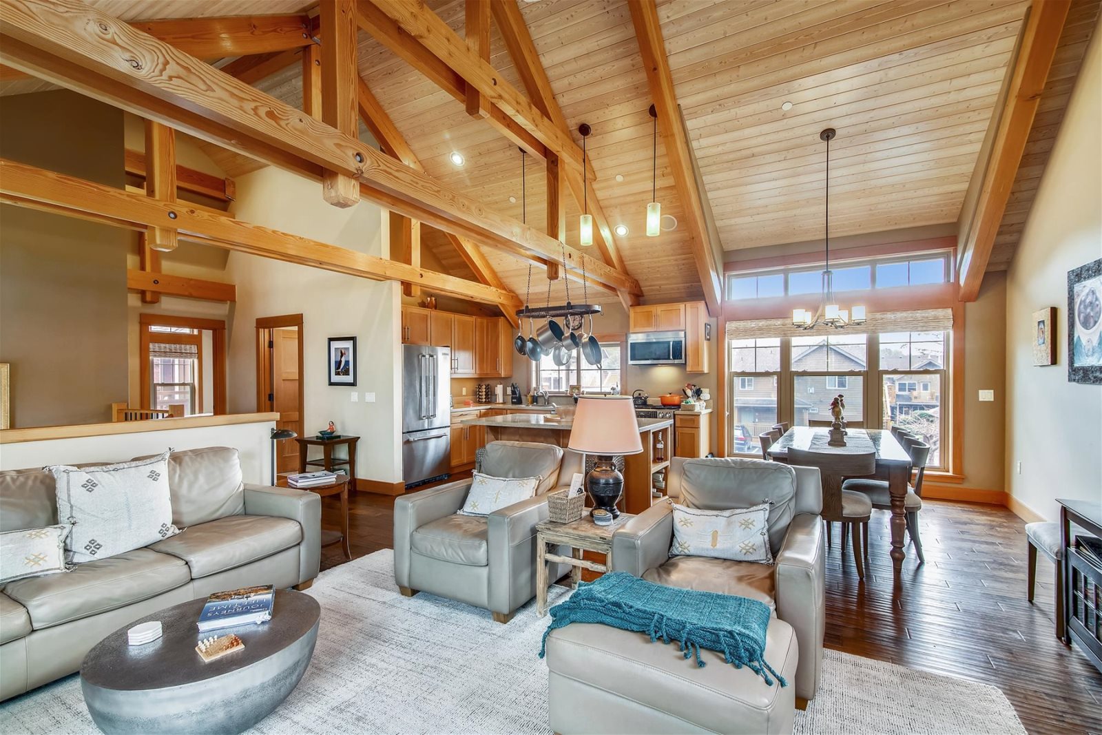 The Lodges D1 Luxury Cannon Beach Condo Rental