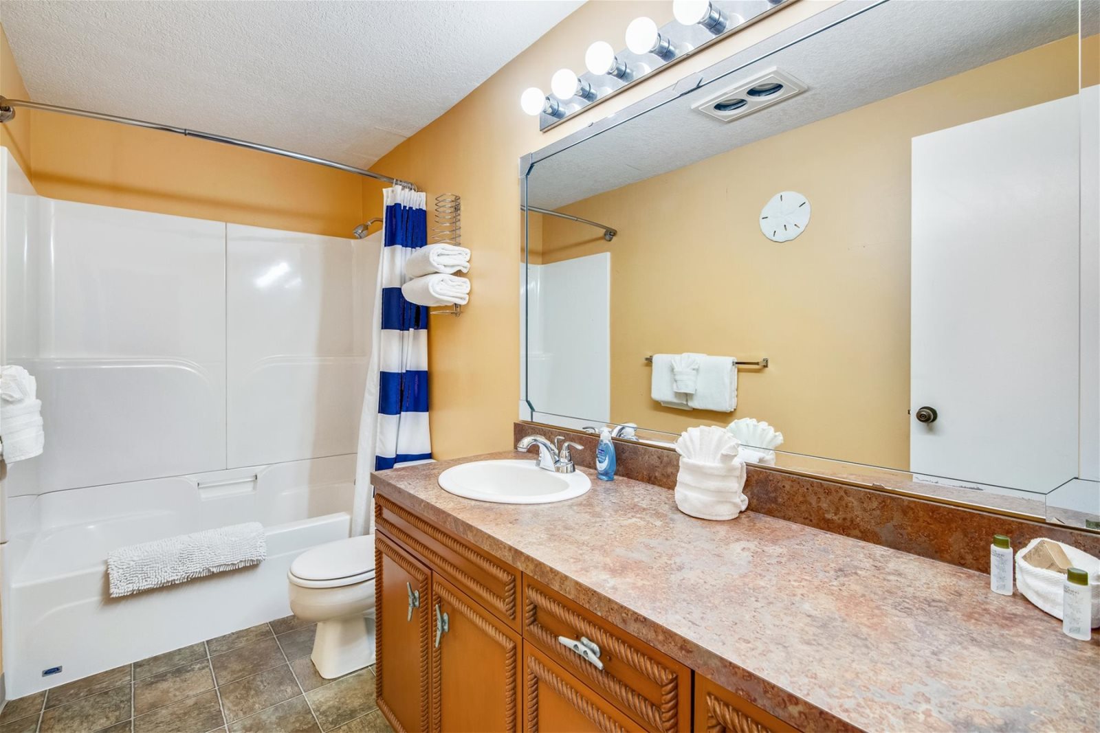 1 Bedroom Vacation Condo Cannon Beach Oregon