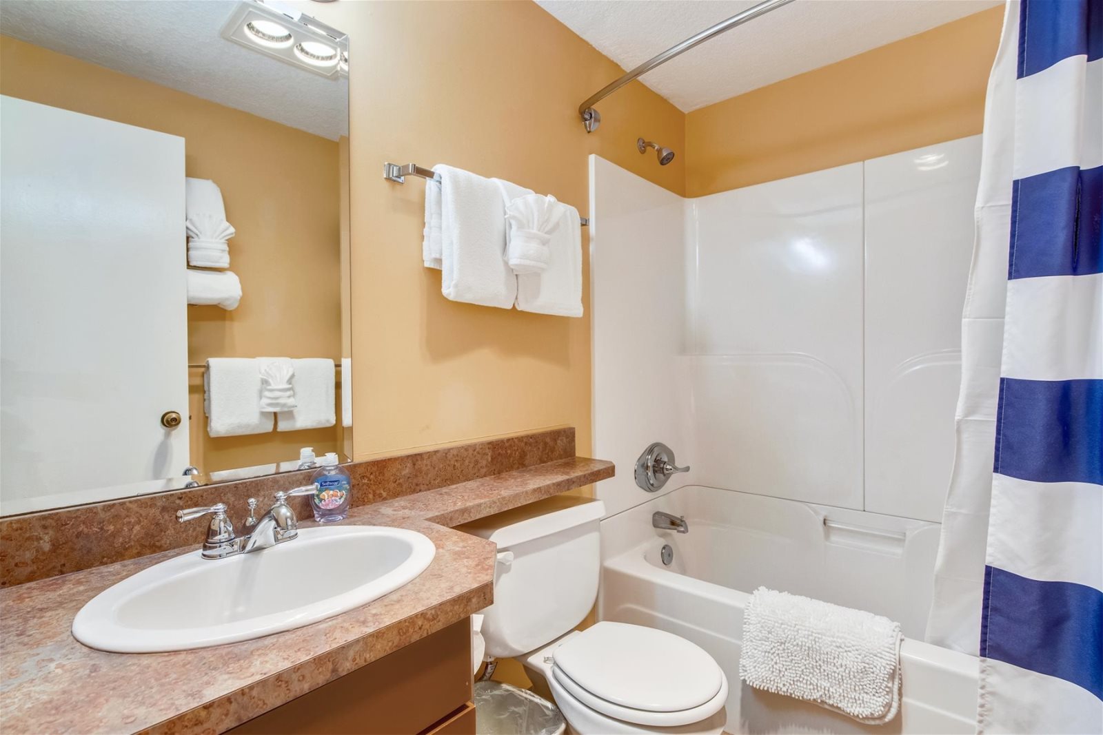 Sandcastle Inn Cannon Beach Oregon Beach Condo Rental