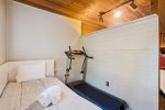 Main Bedroom Side Twin Room at Cannon Beach Chalet