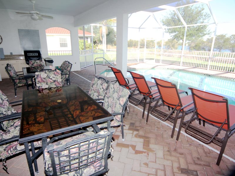 Happy Days Alhambra Florida Lakefront Vacation Rental Home