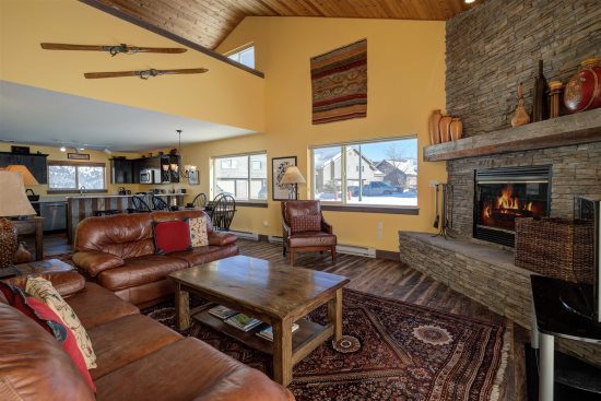 Vacation Rentals Near West Yellowstone Big Sky Mt Condos Cabins