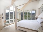 Master Bedroom W/King Bed