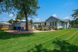 Traylor Landing - Beautiful Home Centrally Located Between Rockport and Fulton!