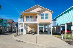 Anchor House - Gated Community located near Redfish Bay