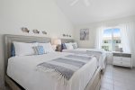 Bedroom  2 - Queen Beds