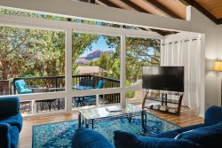 Charming Home! Views! - Susan Way - S052