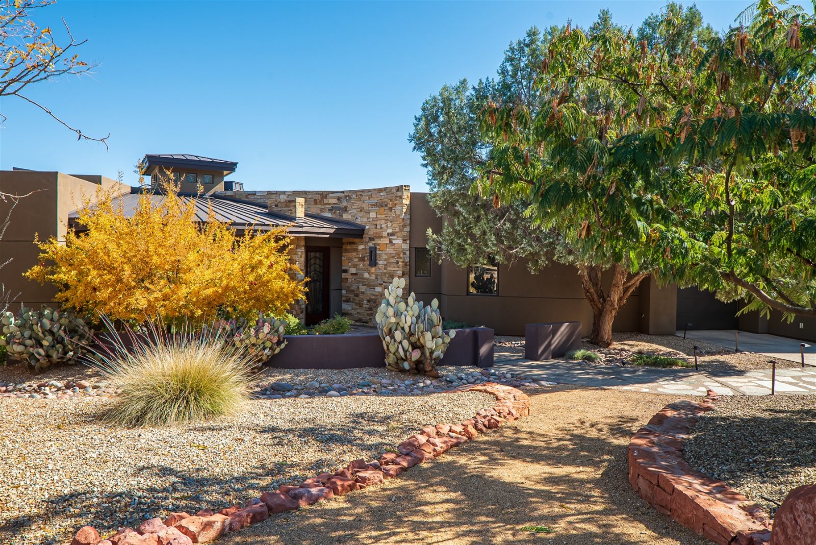 Saddlehorn | Sedona Vacation Homes | Foothills Property Management