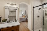 Private ensuite guest bathroom 