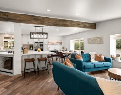 Adorable modern home with private fenced yard, sunroom and Hot Tub | Bird - S068