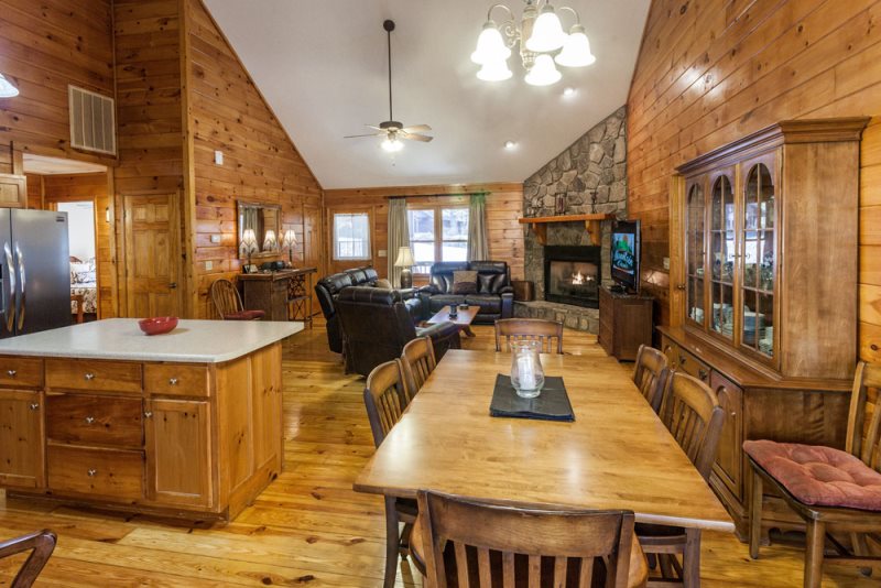 Mountain Oasis Cabin Rentals North Ga Vacations Dancing Bear