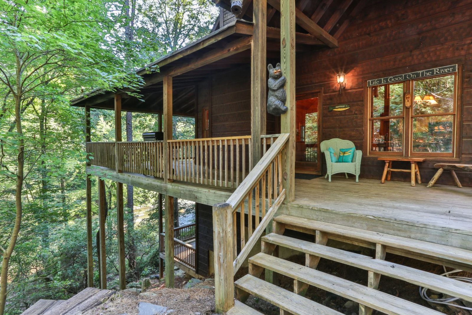 to Rushing River Lodge