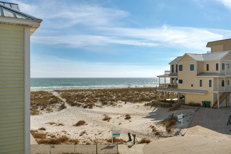 Shades Of Grey Navarre Beach Vacation Home