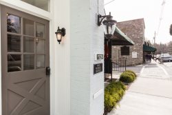 Penthouse on Main B Upscale 2BR/2BA Penthouse on Main Street in Blowing Rock